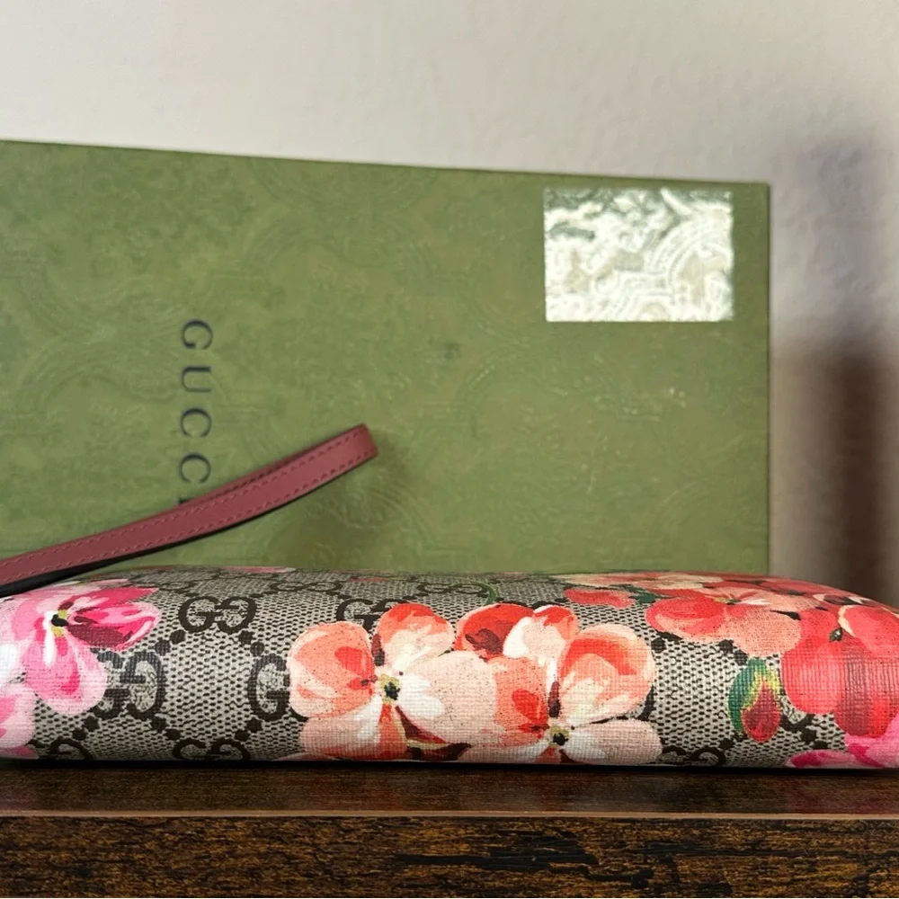 Authentic Gucci Blooms GG Zippy Long Wallet W/ Wrist Strap - Picture 12 of 15